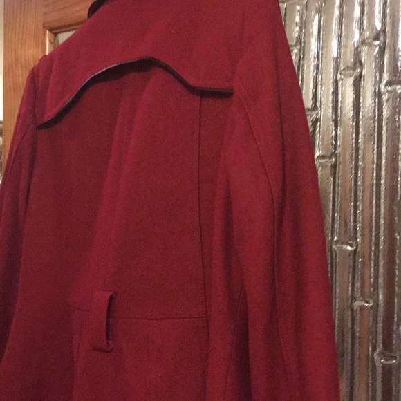 Red peacoat with black trim - Picture 7 of 7